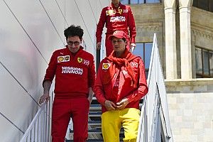 Elkann: "Ferrari her şeye 'alçakgönüllükle' baştan başlamalı"