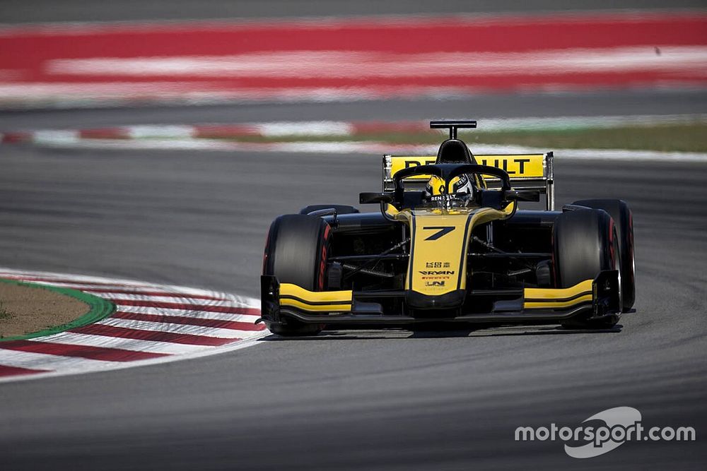 F2, Barcellona: Zhou e Nato si dividono i successi virtuali