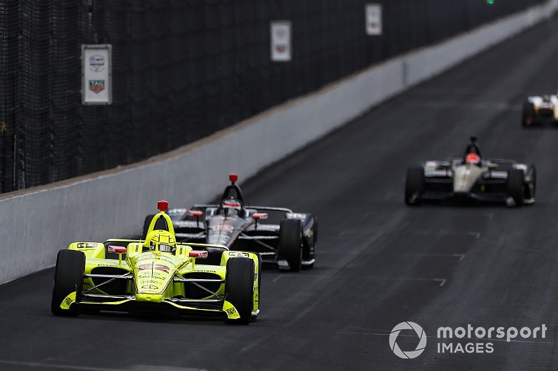 EL8 - Simon Pagenaud en tête devant Newgarden et Hinchcliffe