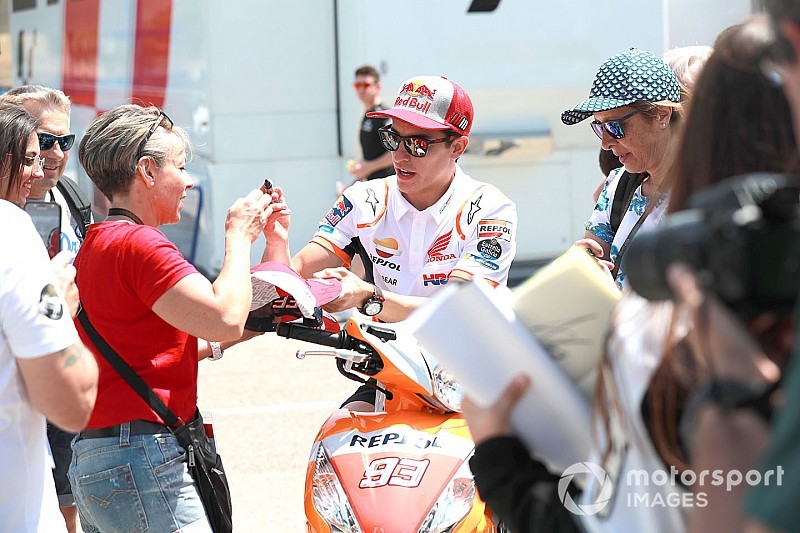 Marquez: "Non sarei sorpreso se Lorenzo fosse primo in FP3"