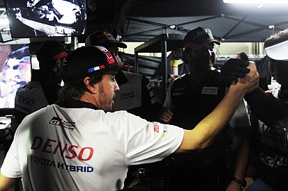 Alonso prueba el Toyota del Dakar en Sudáfrica