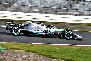 Mercedes se enfocó para que el W10 fuera "más amable" con los neumáticos