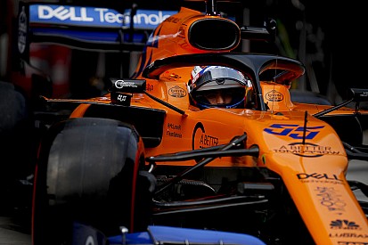 Sainz alatt is meglódult a McLaren