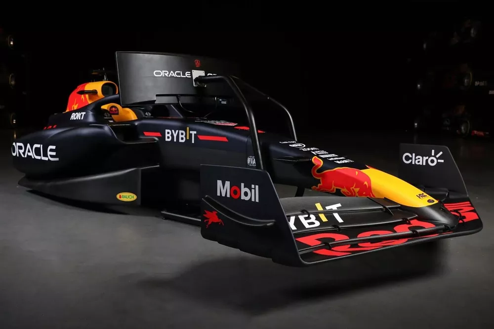 RB19-Motion-Simulator_1.jpg