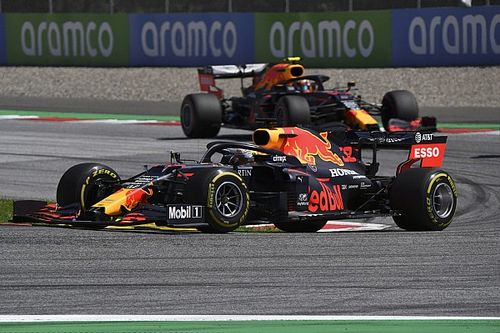 Button: "Nadie aniquila compañeros como Verstappen desde Senna y Schumacher"