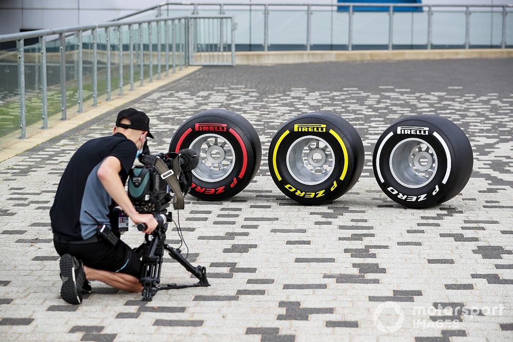 Pirelli опять подкинула проблем: от мягких шин мало толка, а других шин просто мало