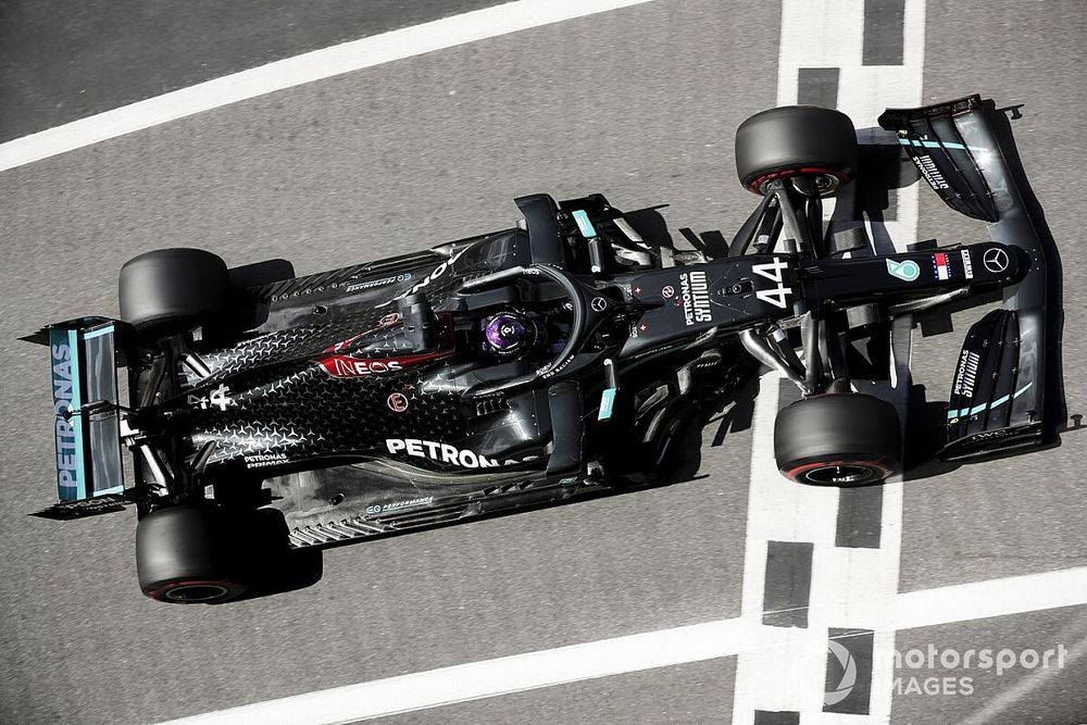 Hamilton supera recorde que dividia com Senna após conquista da 91ª pole
