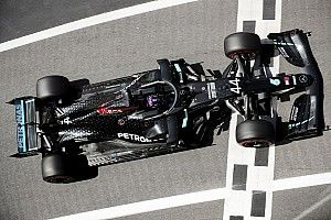 Hamilton con la pole en Silverstone y supera un récord de Senna