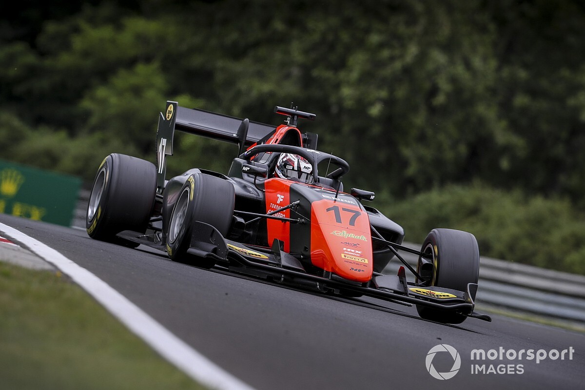 Smolyar pakt pole in uitgestelde F3-kwalificatie, Verschoor P8