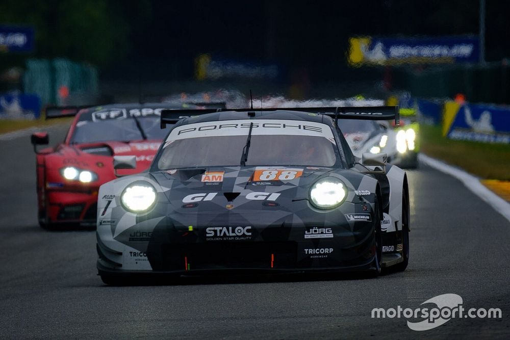 #88 Dempsey-Proton Racing Porsche 911 RSR: Gian Luca Giraudi, Ricardo Sanchez, Lucas Legeret