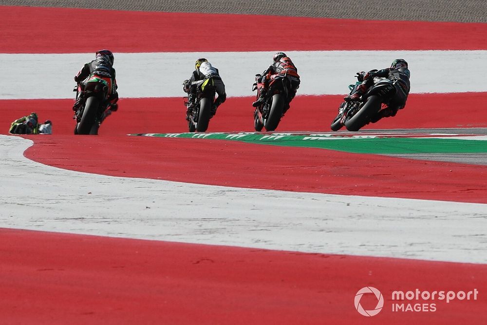 Гонку MotoGP остановили из-за разрушительной аварии