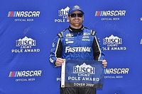 Buescher sorprende en Dover con su primera pole en NASCAR Cup