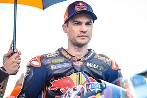 Pedrosa seguir&aacute; en 2025 como piloto de desarrollo de KTM