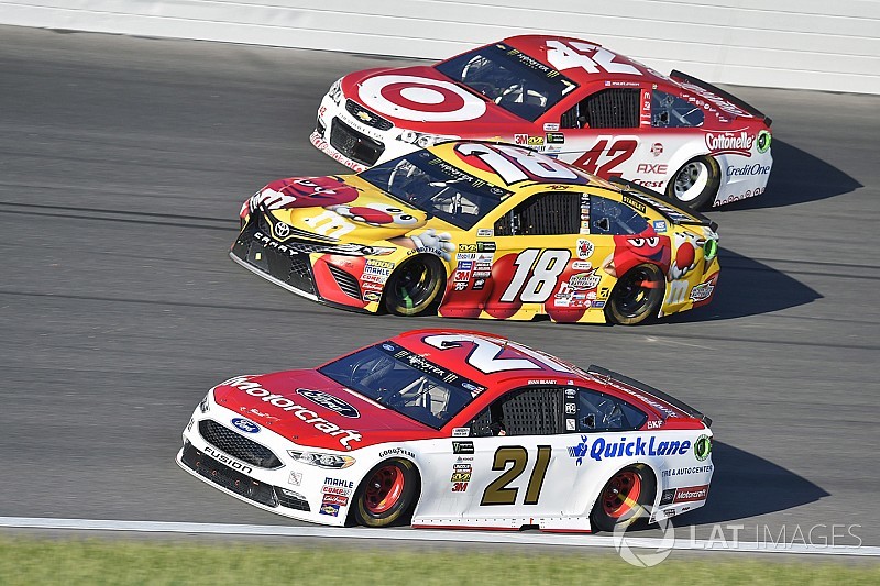 Nascar Still In Talks To Bring New Manufacturers The Cup Series