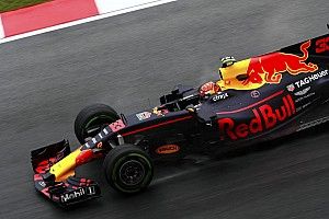 FP1 GP Malaysia: Sempat tertunda hujan, duo Red Bull memimpin