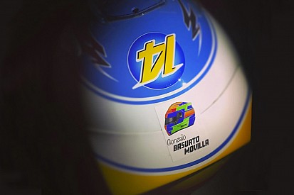 Alonso homenajea a Gonzalo Basurto en su casco: "Correré por ti"