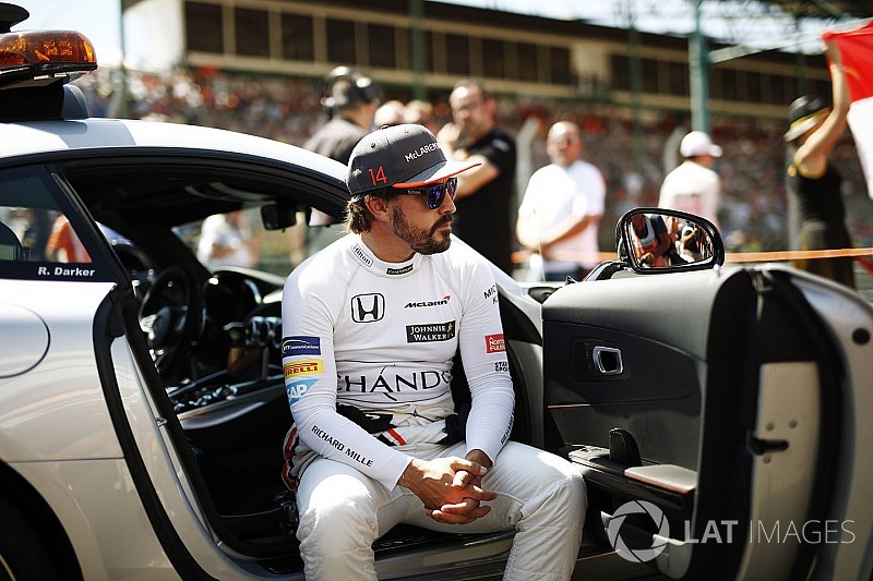 A Fernando Alonso de momento no le atrae la Fórmula E