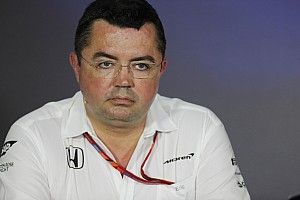 Bakú, "el fin de semana más doloroso" para Boullier
