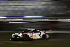 Daytona 24 Hours: Hr12 – Cadillac, Porsche, Acura lead at midway