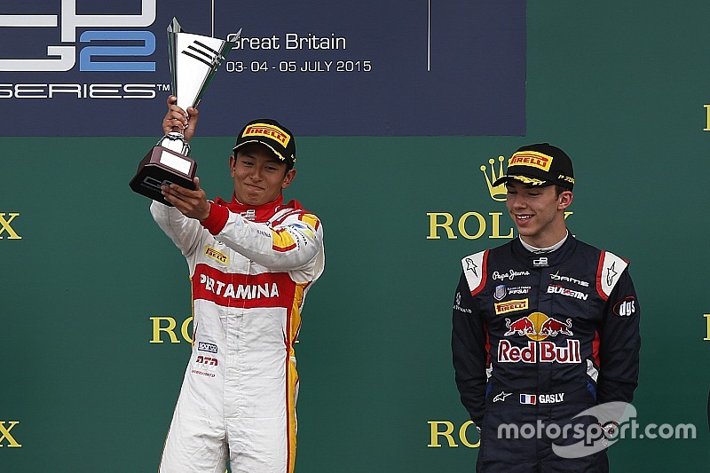 Ketika Pierre Gasly jadi rekan dan rival Rio Haryanto