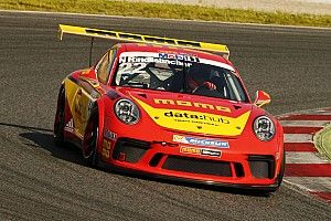 Nico Rindlisbacher: Schweizer Pilot in legendären Momo-Farben