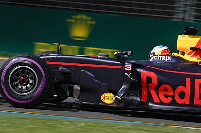 Red Bull: Ricciardo sostituisce il cambio e parte 15esimo!