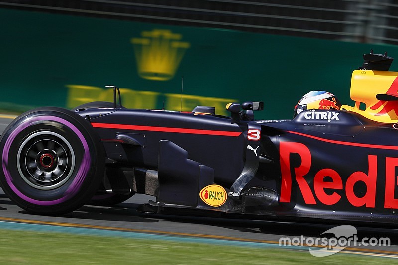 Red Bull: Ricciardo sostituisce il cambio e parte 15esimo!