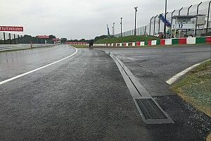 Heves és könnyed esőzésk zavarhatják meg a Forma-1 mezőnyét Japánban