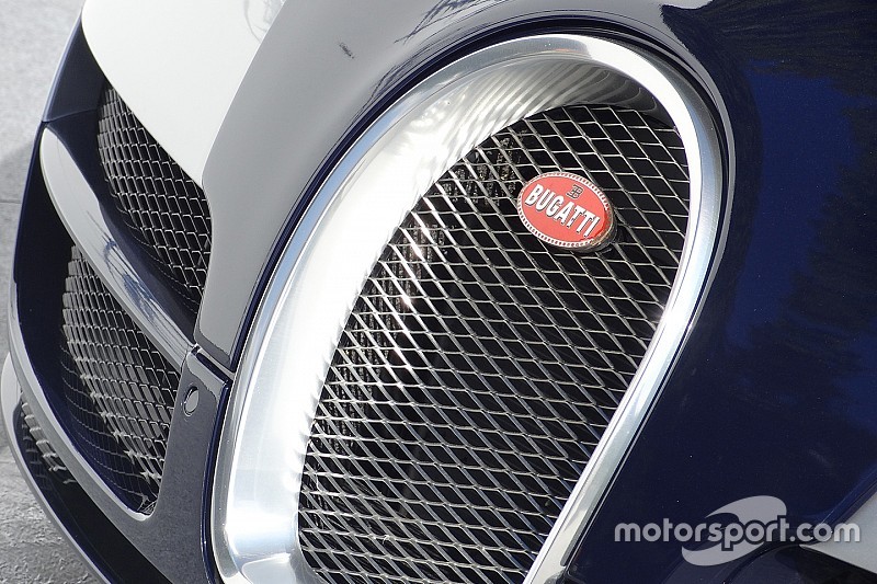 Кросовер Bugatti майже вирішено створити дводверним та 1000-сильним