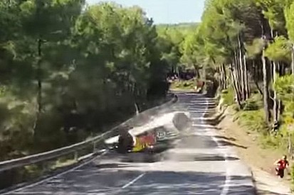 Video: Überschlag von Andreas Mikkelsen bei der Rallye Spanien