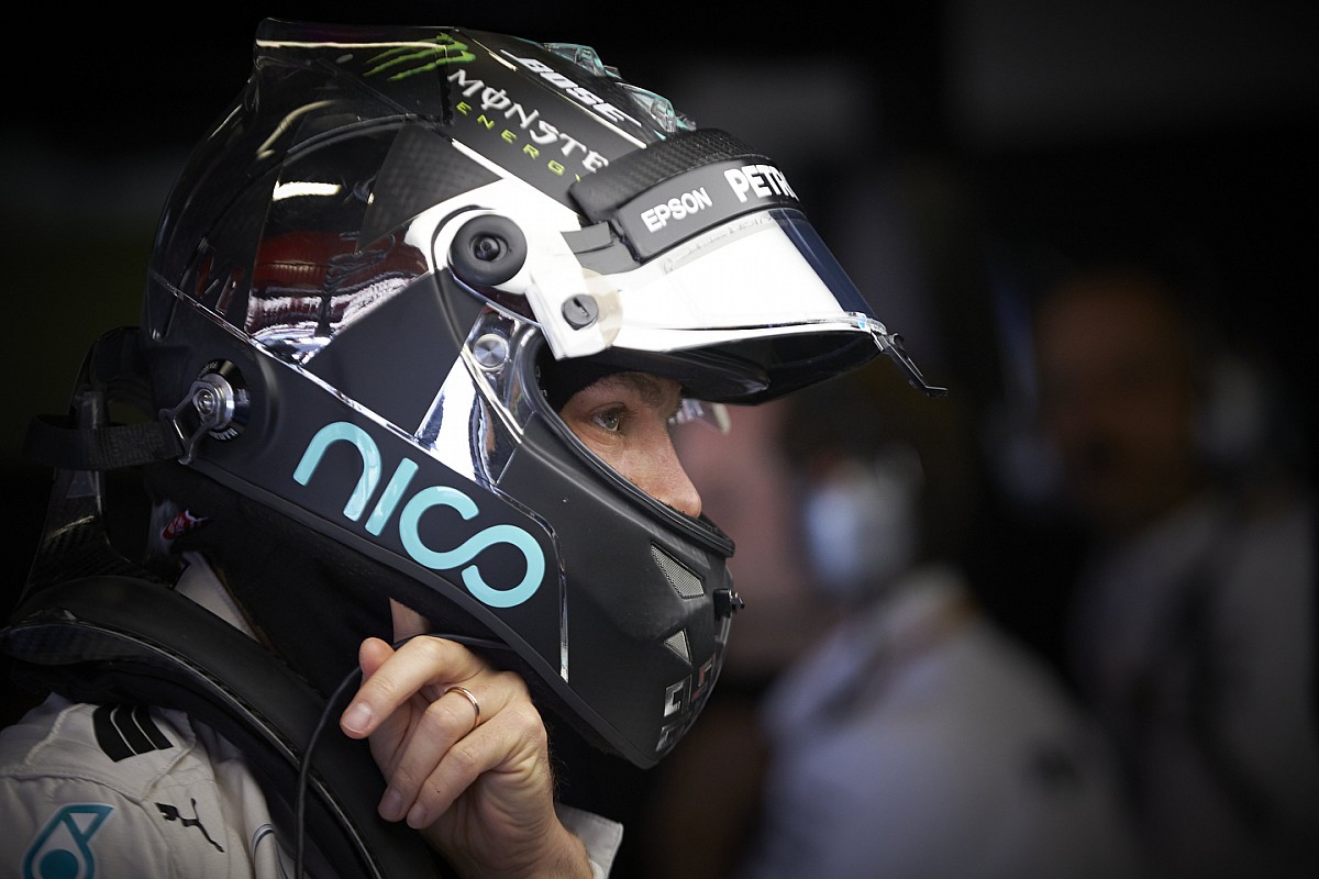 Látványos jelenetek a #ChallengeHeinekenLegends-ről: Rosberg, Coulthard, Roberto Carlos...