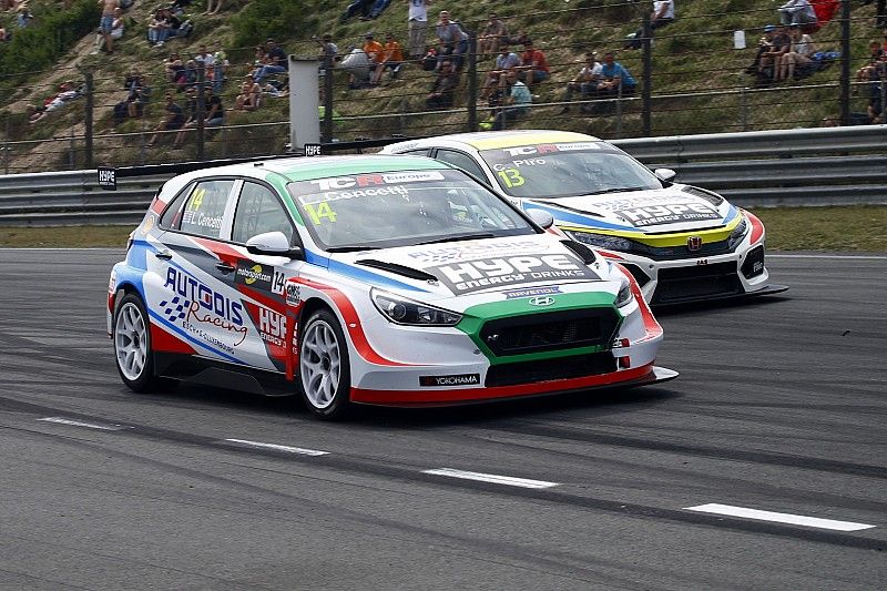 Scambio di auto alla Autodis Racing: Piro sale sulla Hyundai, a Cencetti la Honda