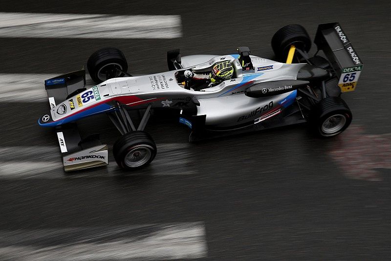 Avrupa F3 Hungaroring: Ticktum hata yaptı, Ahmed kazandı