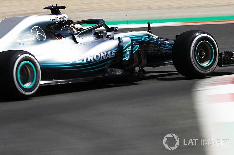 Barcellona, Libere 2: Hamilton davanti con Mercedes, Raikkonen motore ko