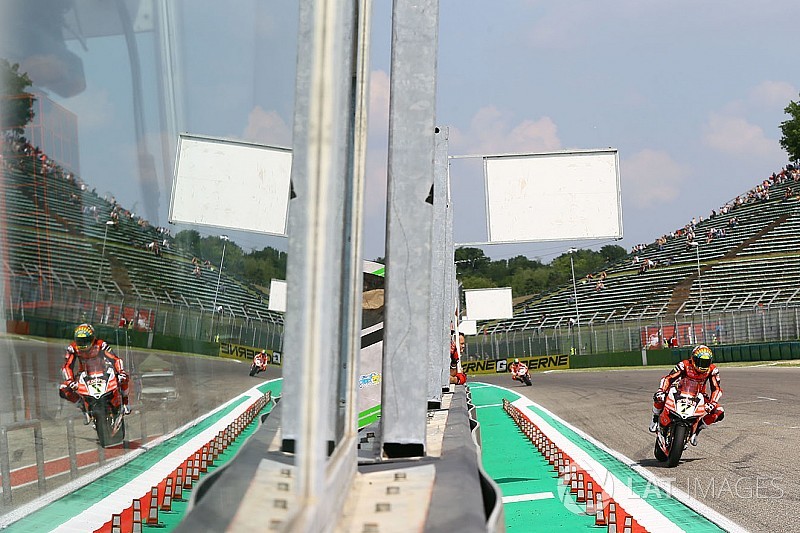 Fotogallery: il weekend di Imola del Mondiale Superbike
