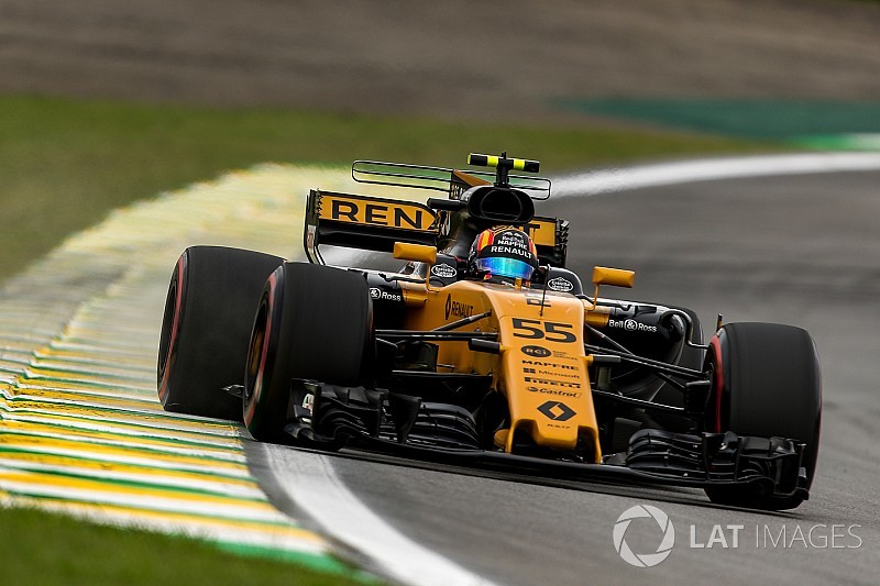 Sainz says Massa accusation "doesn't make any sense"
