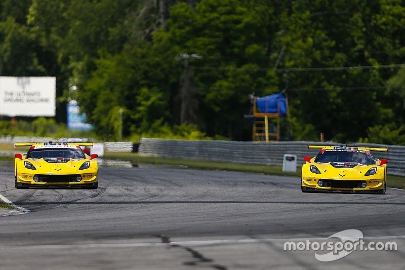 Corvette squad explains late-race double position switch