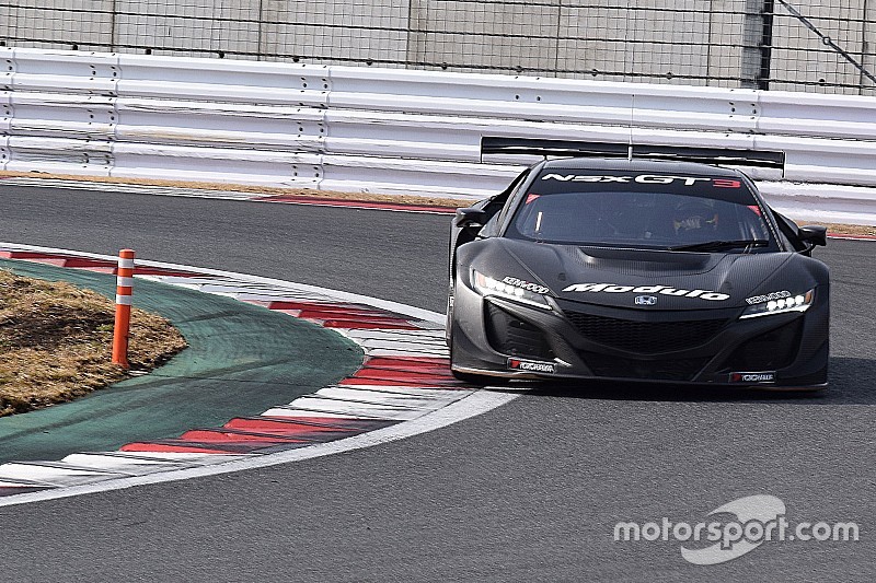 A brutális Honda NSX GT3 tesztelés közben – Button gépe