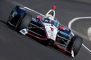 Newgarden tests modified IndyCar windshield at Indy