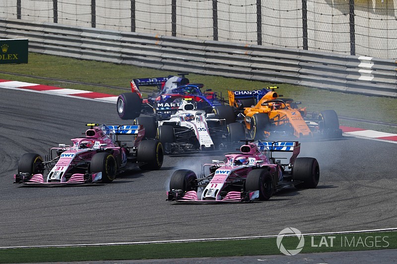 Force India a sus pilotos: "Mejor sacar de pista a un rival que a un compañero"