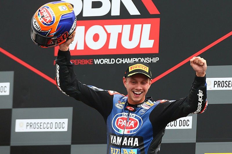 Podium: winnaar Michael van der Mark, Pata Yamaha