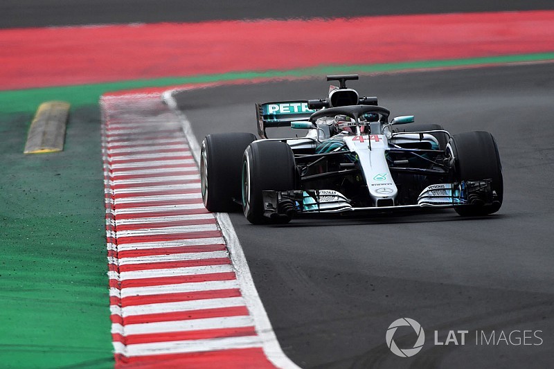 Hamilton dice que el Mercedes 2018 ya es más rápido que el de 2017
