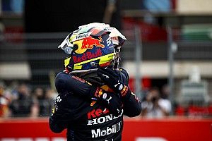 F1 - Pérez fala sobre entrosamento com Verstappen após manobra na França: "Teria feito o mesmo por mim"