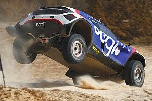 В борьбу лидеров Extreme E вмешалась ветка от дерева
