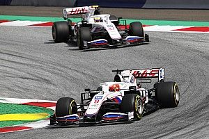 Mazepin se queja porque su chasis pesa más que el de Schumacher
