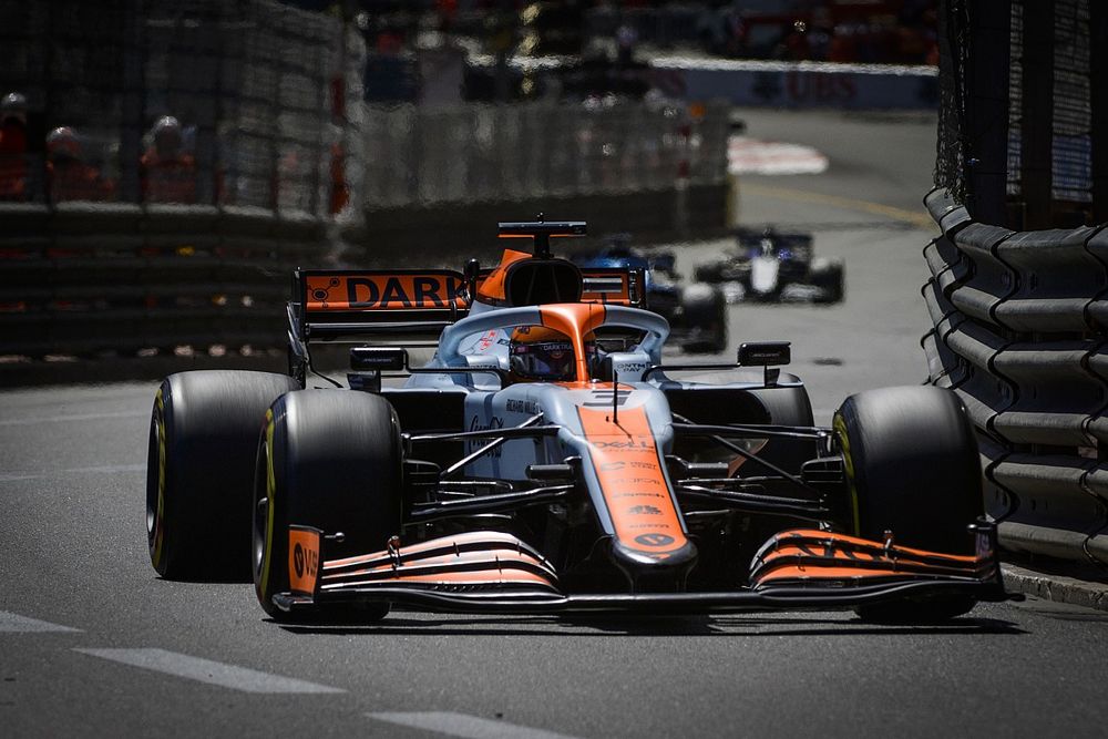 McLaren's "special" F1 driving style is what's hurting Ricciardo