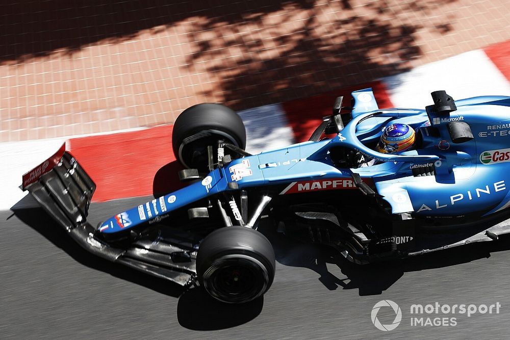 Alonso: ez csak egy apró csók volt a falnak