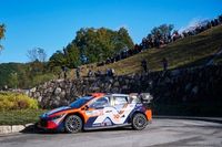 WRC Japón: Neuville sufre un problema eléctrico y Evans se adjudica el liderato