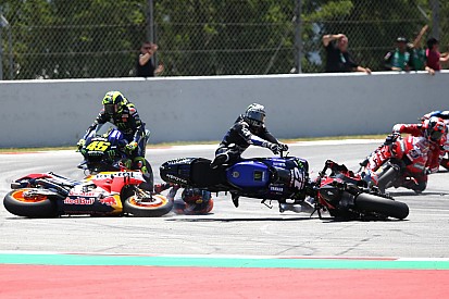 MotoGP: Veja o polêmico acidente gerado por Lorenzo em Barcelona quadro a quadro