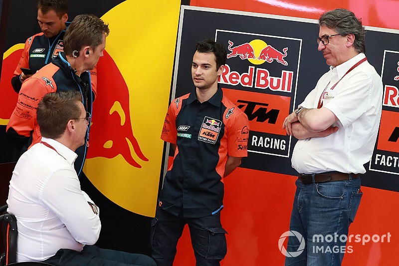 Pedrosa vuelve a subirse a una MotoGP tres meses después de la operación